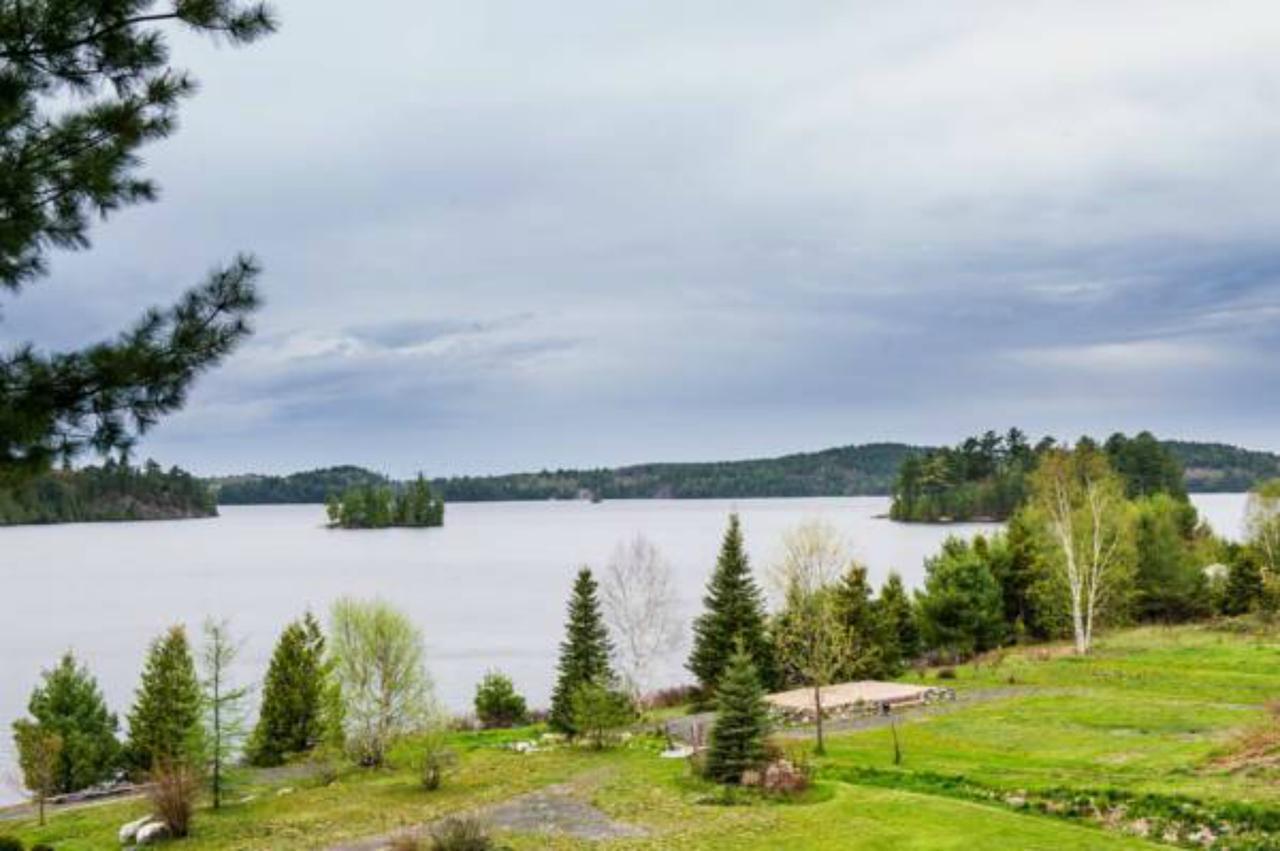 Dunlop Lake Lodge Elliot Lake 外观 照片